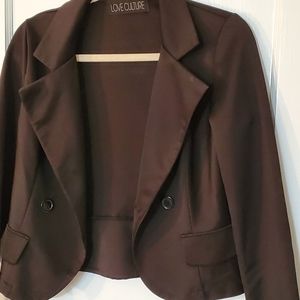 Light weight cropped blazer